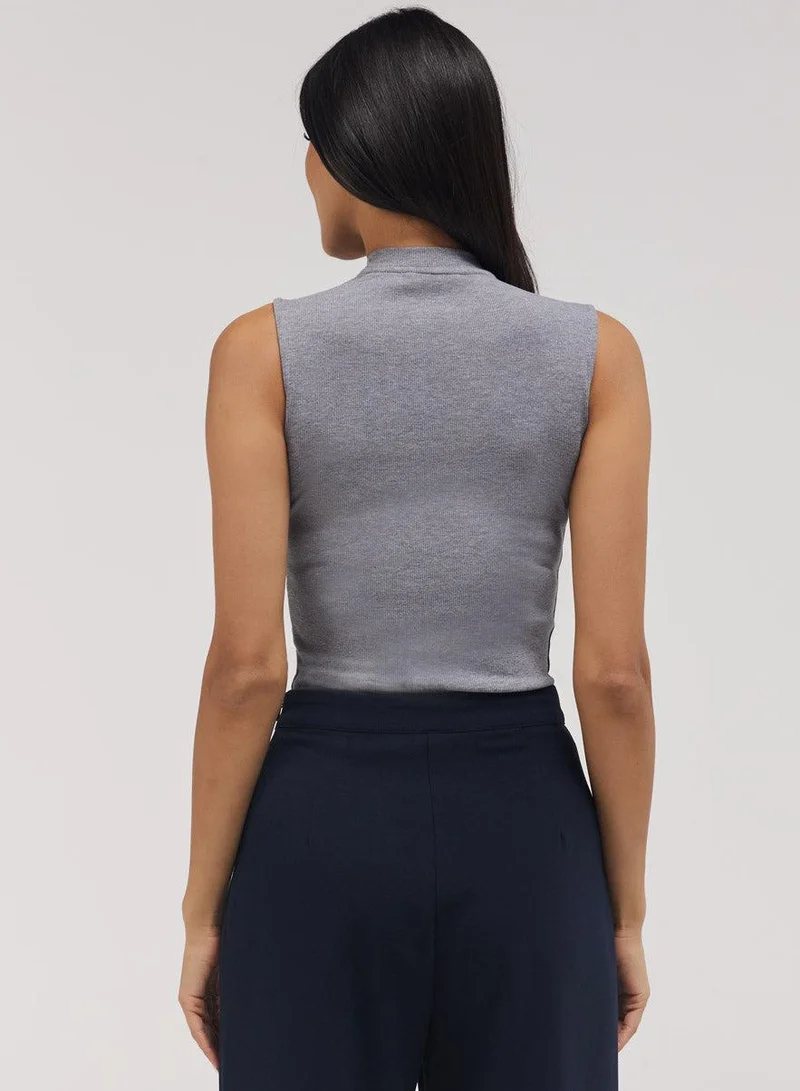 Zigzag  Rib Skinny Top - Light Grey for Women | Best Price UAE