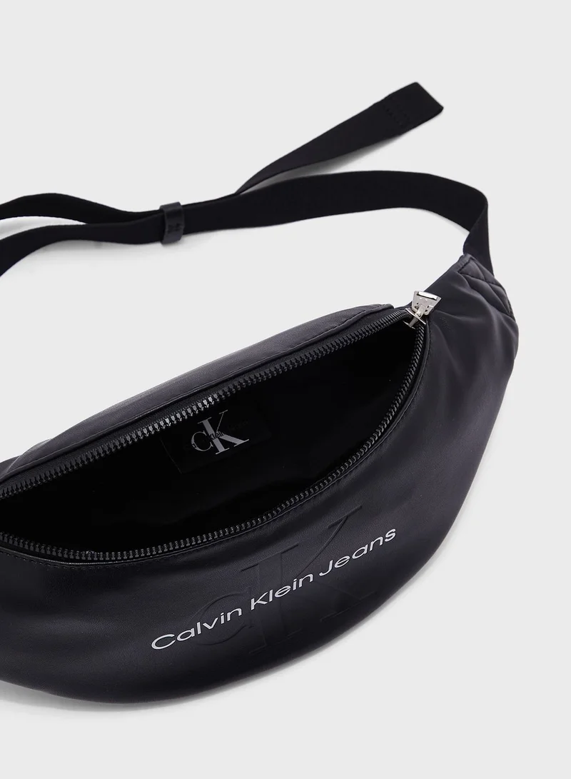 Calvin Klein Jeans Mid Zip Messenger Bag