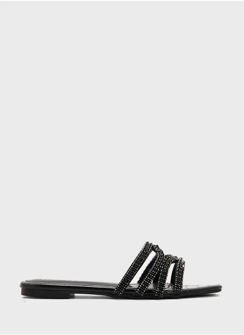 خزانة Sparkly Flat Sandal
