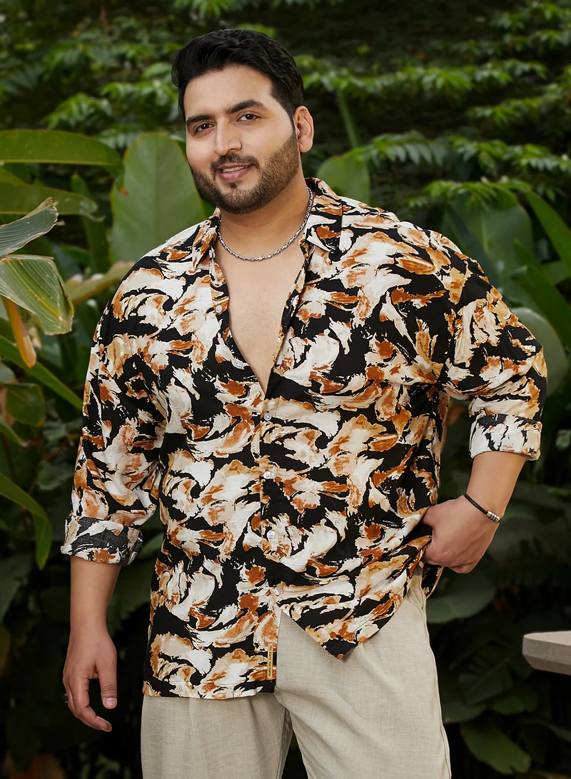 انستافاب بلس قميص رجالي أصفر وأسود بنقشة أوراق الشجر مقاس بلس