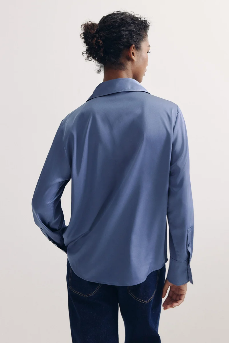اتش اند ام V-neck blouse
