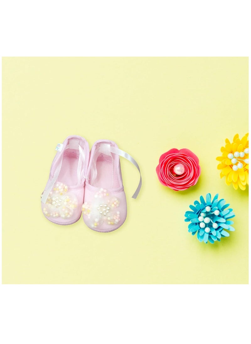 Generic - Shine by choosing shoes for little girls in a color that matches all clothes, which will give your child a charming look - Image 1