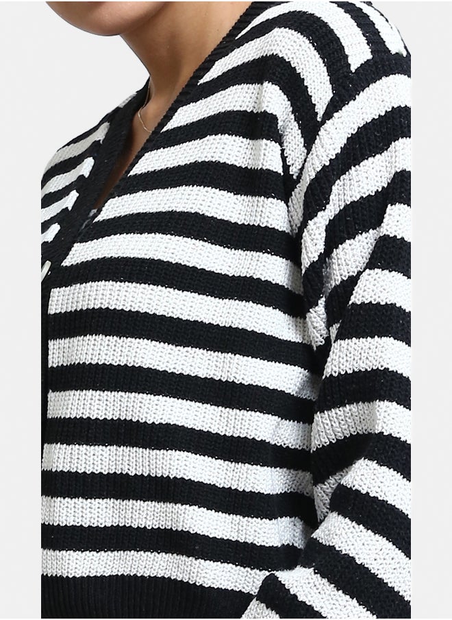 Feminine Striped Knitted Cardigan - pzsku/ZF2D121E3DCE2042C896FZ/45/_/1738746547/2a4804fa-65b4-48ca-b033-e3df4165cca6