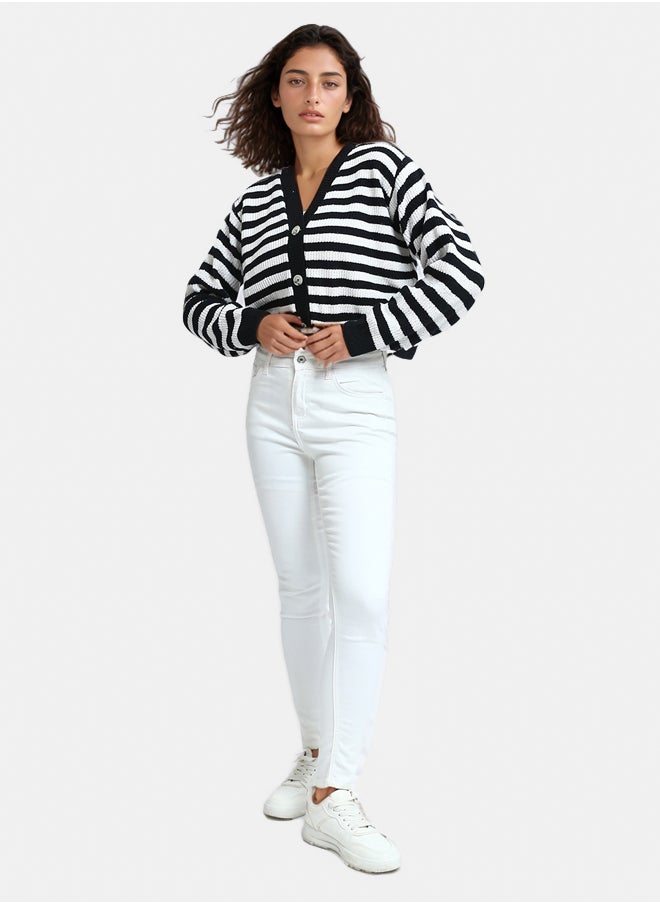 Feminine Striped Knitted Cardigan - pzsku/ZF2D121E3DCE2042C896FZ/45/_/1738746548/d5fd5894-046f-4ed7-93f6-fdf0a1d6fecb