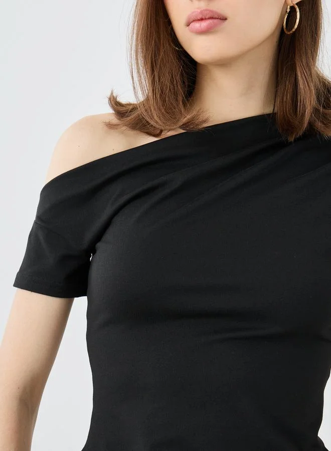 Take Two Take Two Black Asymmetric Neck Fitted T-Shirt
