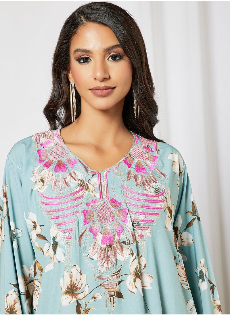 Hayat - Jalabiya With Heart Floral Shaped Embroidery With Belt - Image 1