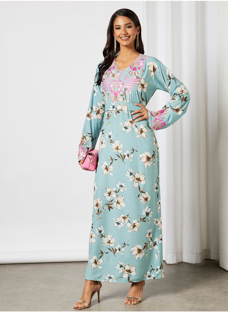 Hayat - Jalabiya With Heart Floral Shaped Embroidery With Belt - Image 1