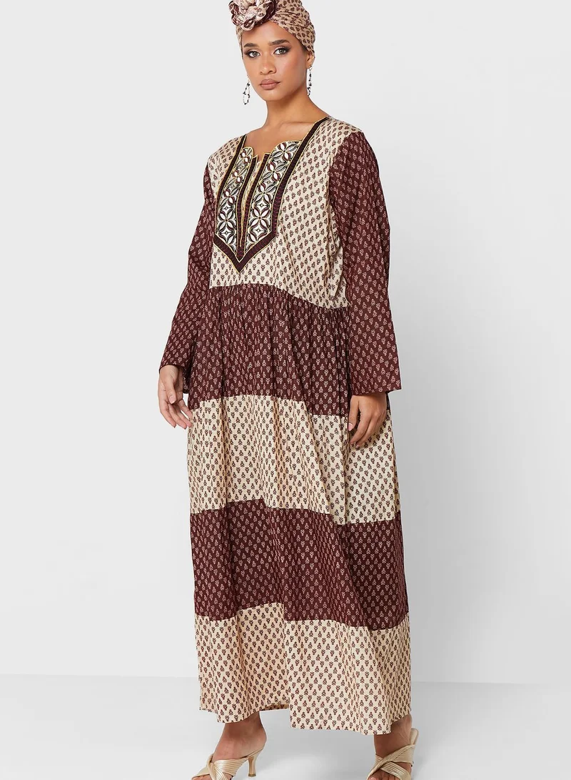 ARABIAN CLOSET Color Block Knitted Jalabiya
