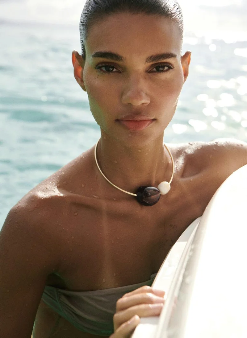 Mango Beaded Rigid Collar