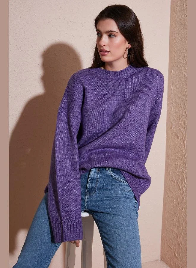 ليلا كنزة نسائية أساسية بياقة دائرية وقصة عادية من ليلا