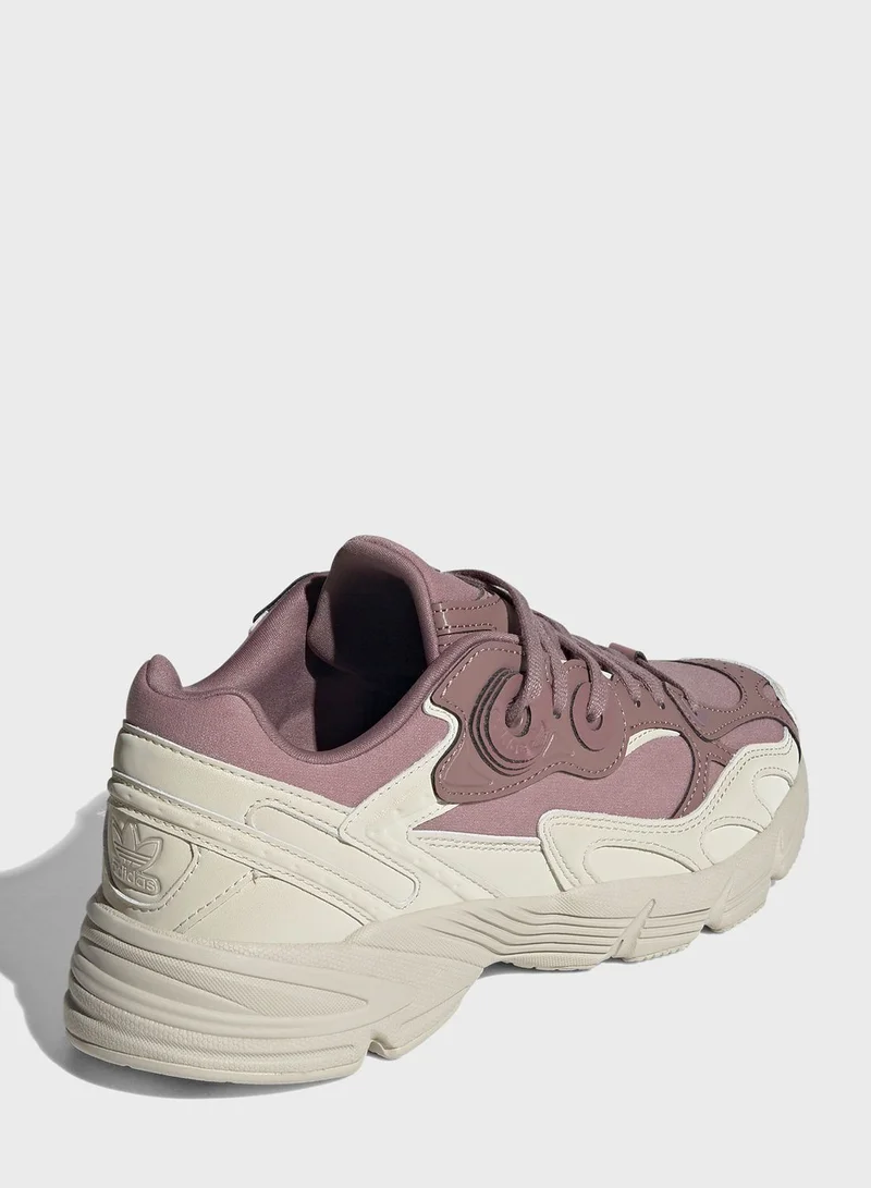 adidas Originals Astir