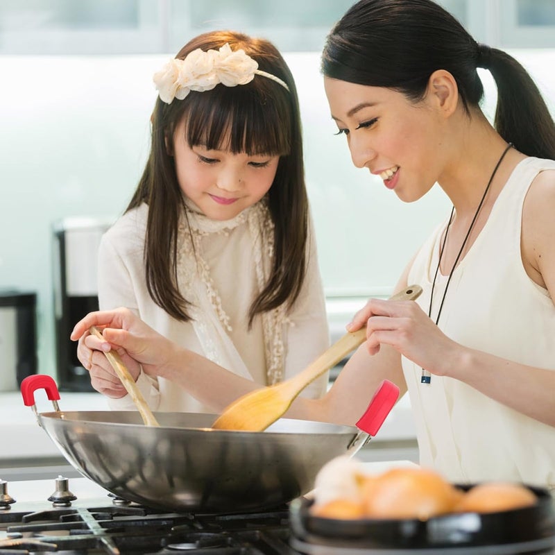 Pot Holder Heat Resistant Silicone Pot Ear Assist Holder Cover Large Red Non-Slip for Kitchen Cooking and Outdoor Picnic 1 Pair - Image 4
