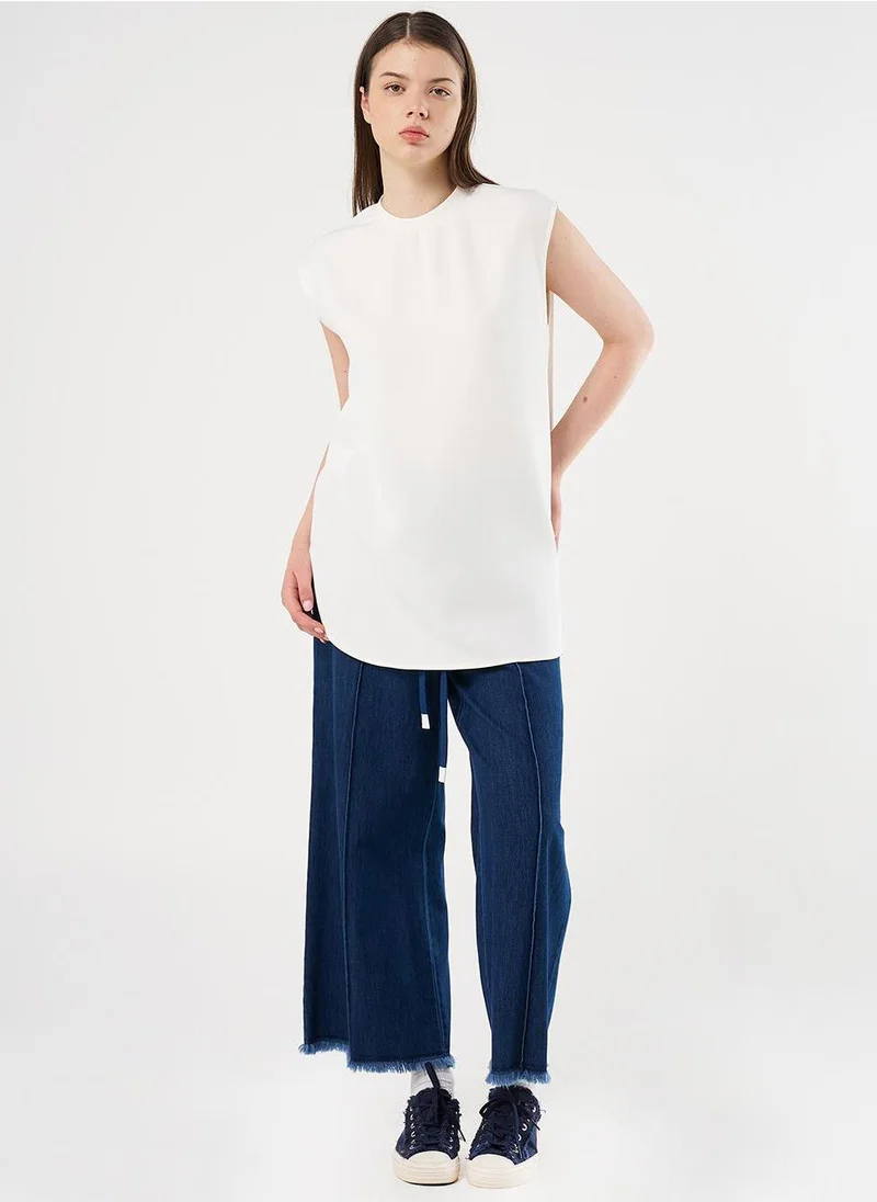 Kayra Sleeveless T-Shirt in Ecru