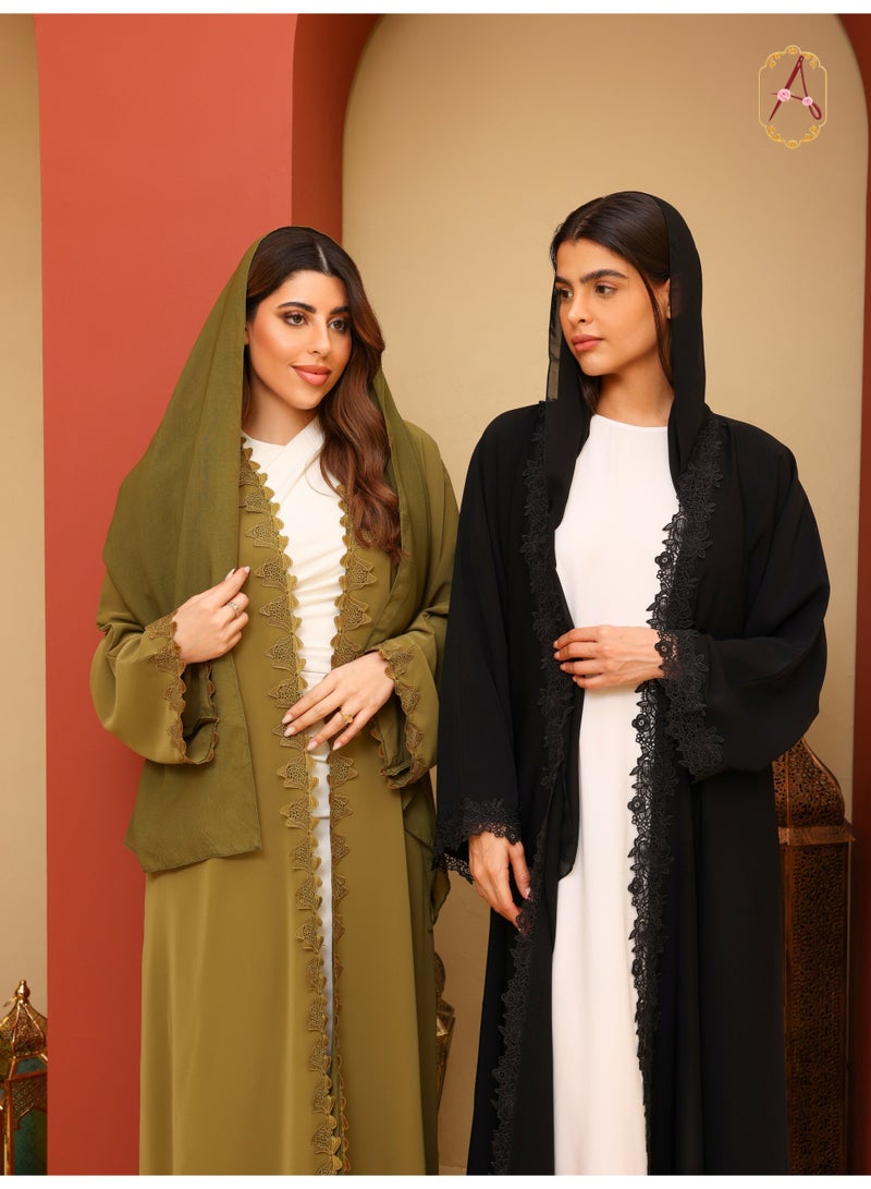 عباية نسائية فاخرة مفتوحة من الأمام بتطريز من DB - Image 2