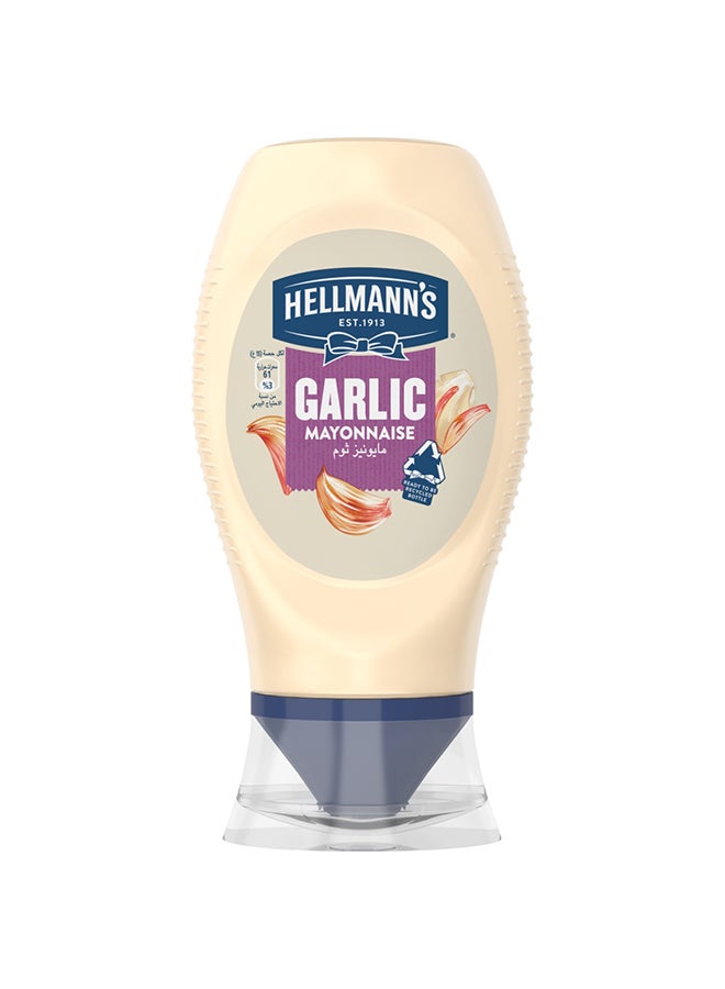 Hellmann's Flavoured Mayonnaise, Ideal as s dip, dressing or spread, Garlic, 100% recycled plastic bottle, 235g - Image 1