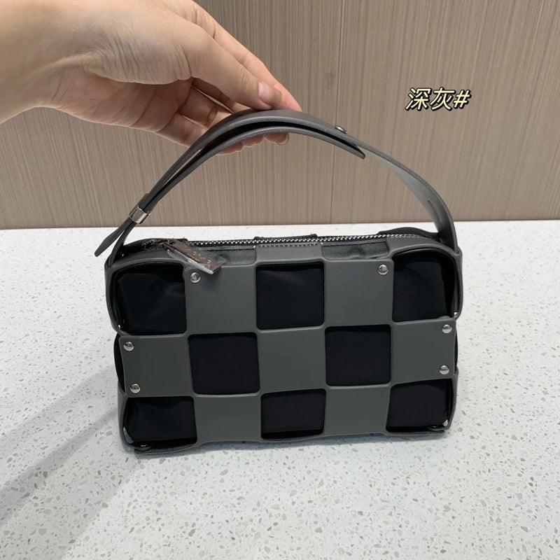 Niche Women'S Bag New Model Checkerboard Handbag Underarm Bag Korean Style Single Shoulder Crossbody Bag Commuter 2024 Tote - Image 5