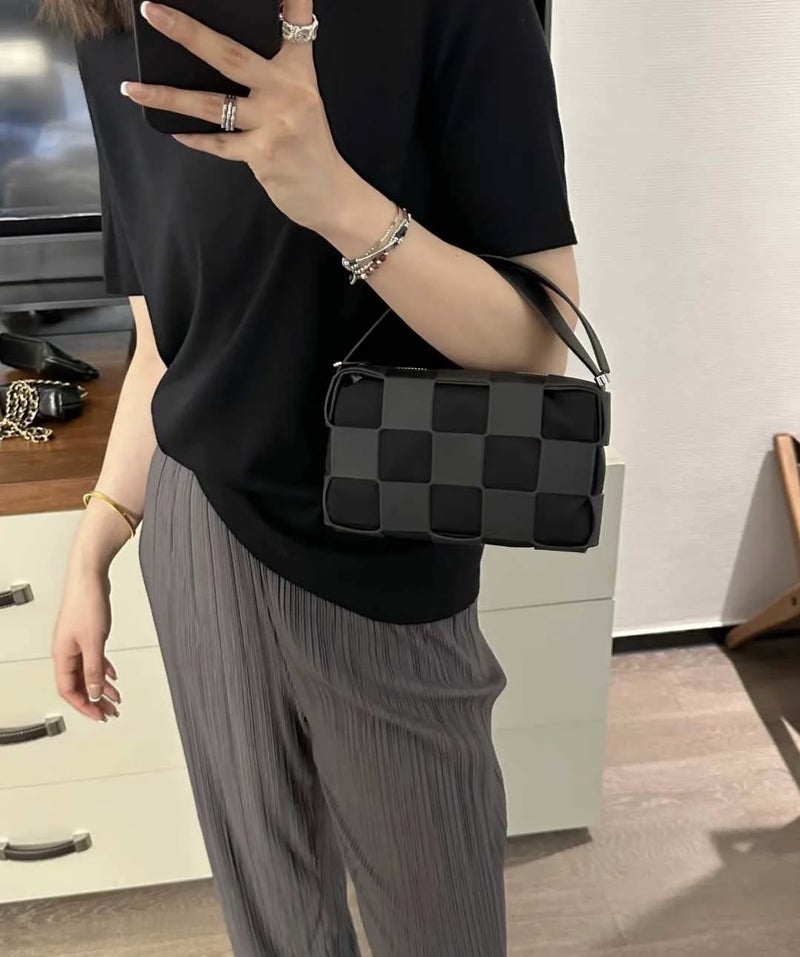 Niche Women'S Bag New Model Checkerboard Handbag Underarm Bag Korean Style Single Shoulder Crossbody Bag Commuter 2024 Tote - Image 1