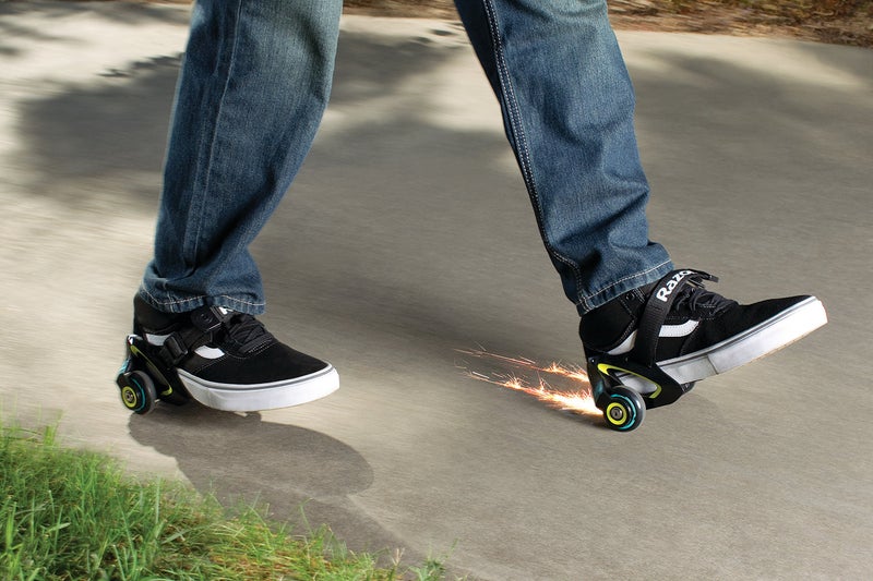 Razor Razor Heavy Duty Jetts Heel Wheels with Spark Pads, Skid Pads, and Hook and Loop Strap for Ages 6 or Older and Supports up to 176 pounds, Green  - Image 5