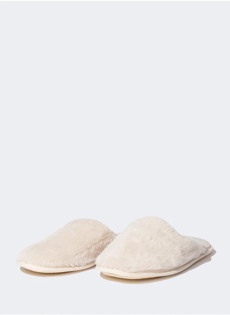 ديفاكتو Flat Sole Slip-On Plush Slippers