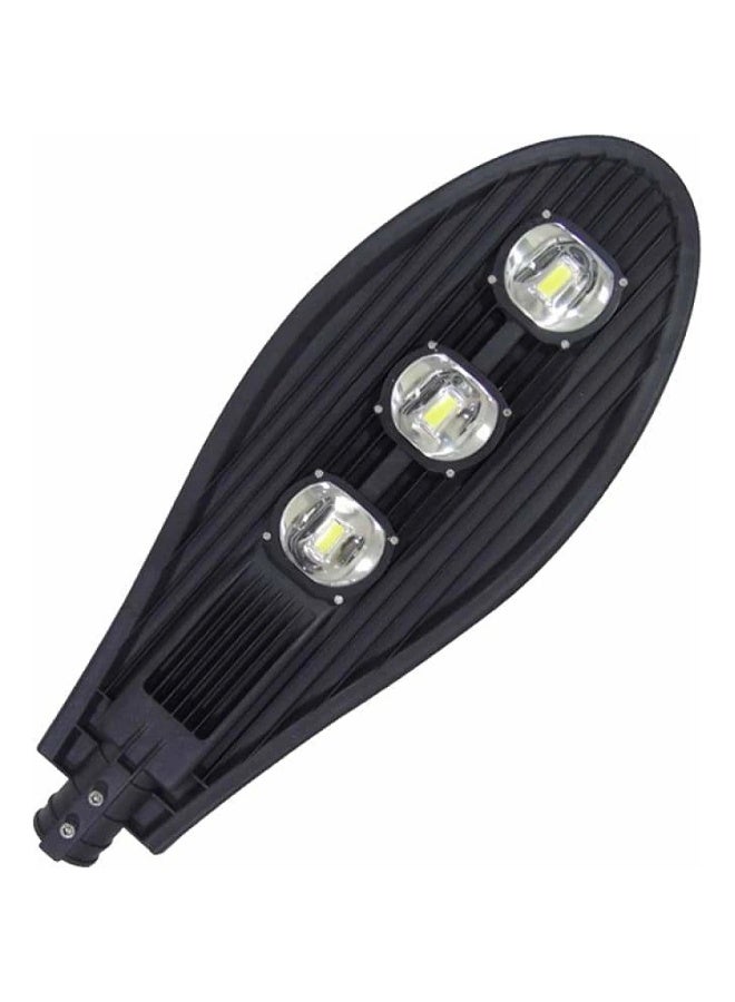 هامر كشاف خارجي لون إنارة ابيض مع خلية حساس ضوء 3 عدسات 150 واط - تجربة إضاءة خارجية متميزة مع كشاف خارجي LED - Image 2