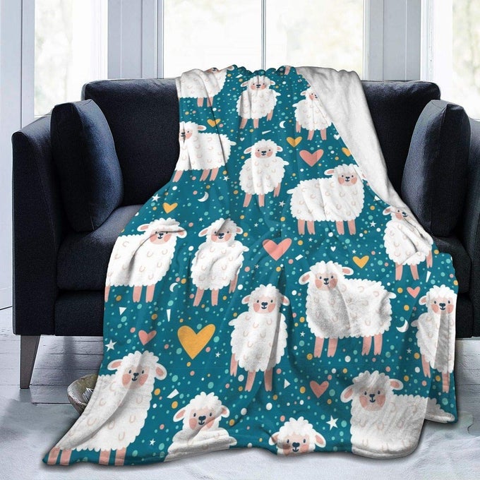 CUTE SHEEP FLEECE THROW BLANKET ULTRA SOFT COZY DECORATIVE FLANNEL BLANKET ALL SEASON FOR HOME COUCH BED CHAIR TRAVEL 50X40IN