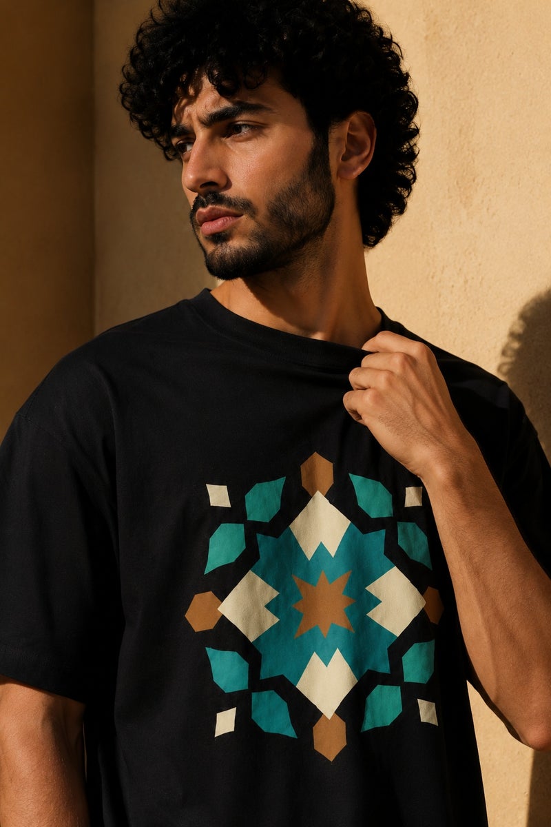Men's Black Geometric Graphic T-Shirt Oversized Casual Short Sleeve Crew Neck Streetwear Tee - Image 5