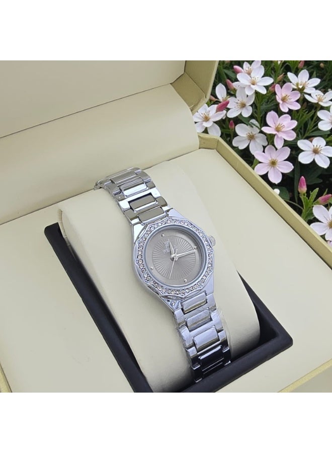 Perla Analog Wrist Watch For Women's