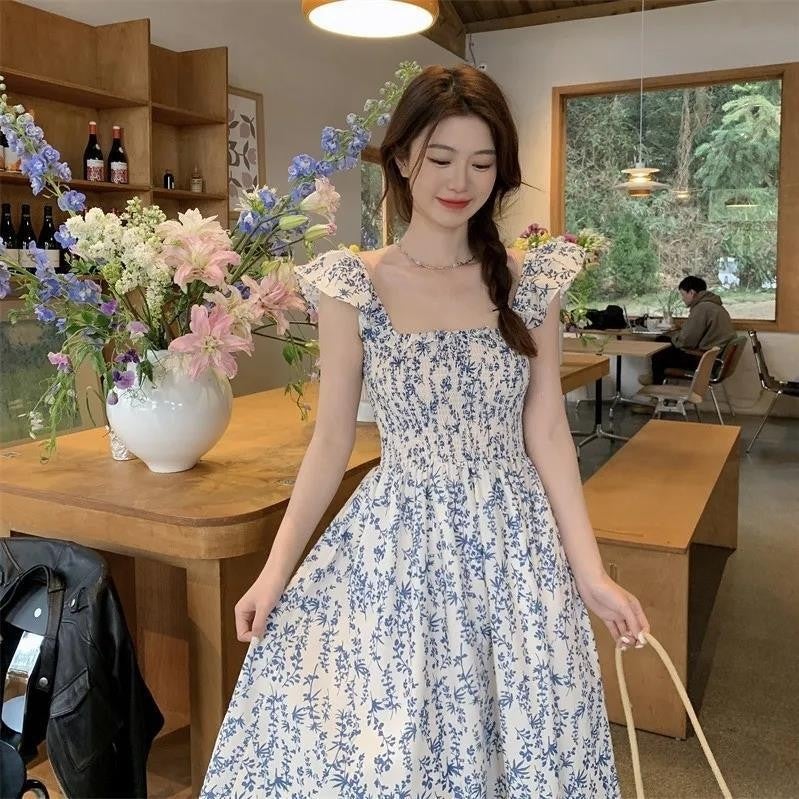 Small flying sleeve square collar dress summer new floral fresh Japanese student High waist slimming pullover dress for women Color 