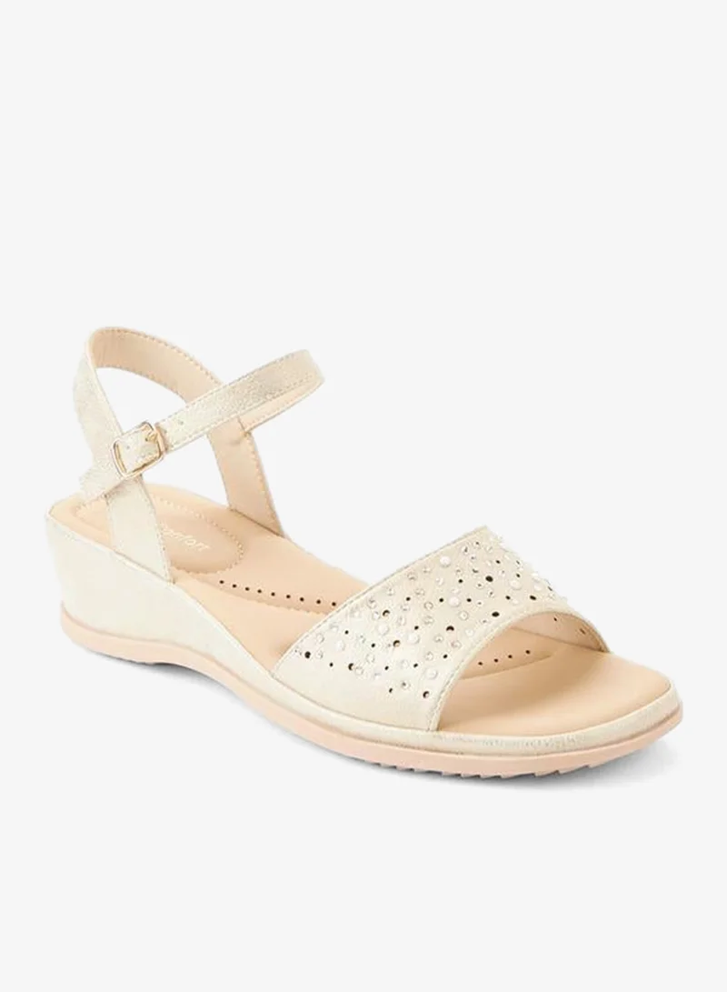 لو كونفورت Women Embellished Wedge Heel Sandals