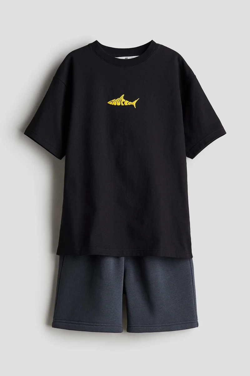 H&M 2-piece T-shirt and shorts set
