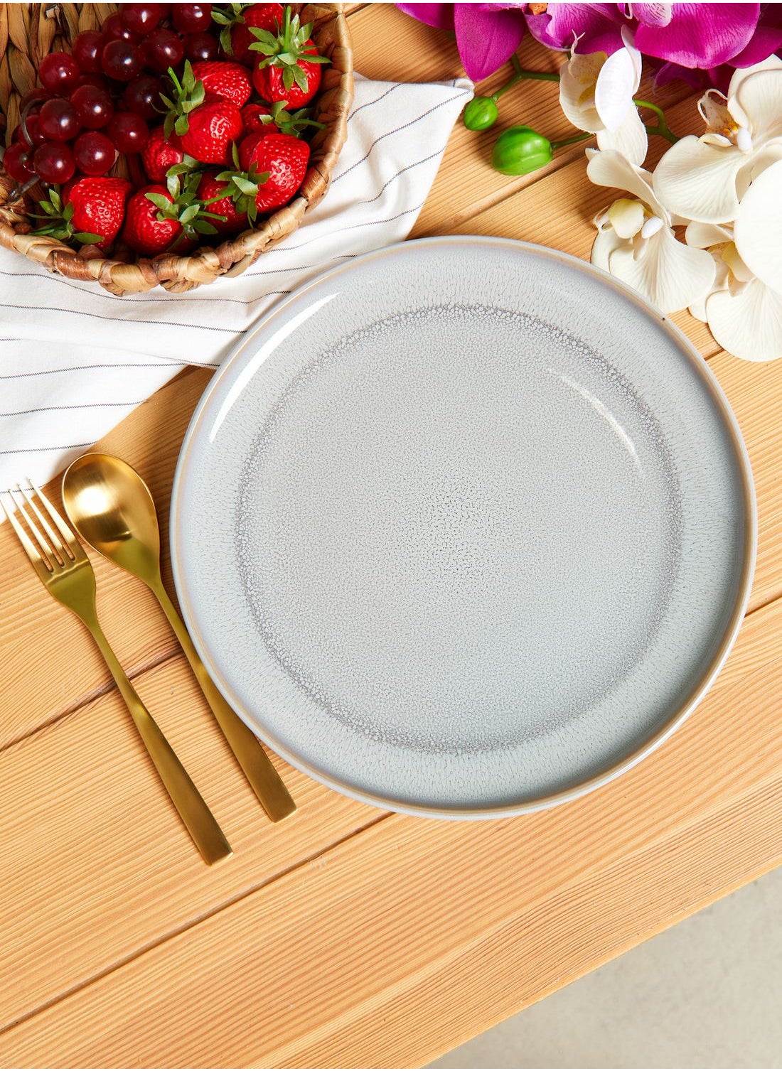 Buy Hema Grey Helsinki Dinner Plate for Women in Bahrain