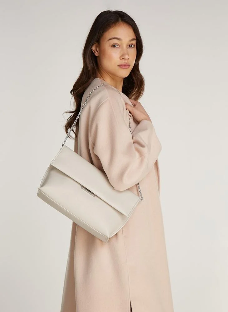 كالفن كلاين Narrow Strap Crossbody
