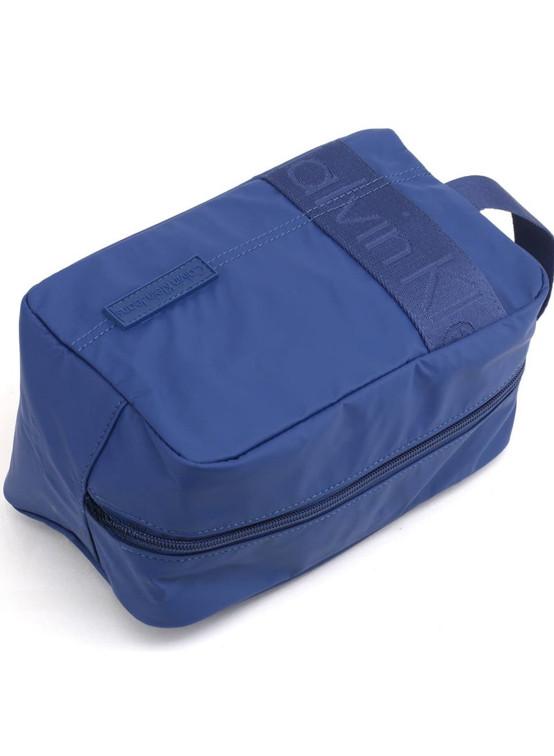 CK Products Stylish Blue Wash Bag: The Perfect Handbag Essential for Travel and Everyday Use Discover the ultimate blend of fashion and functionality with our stylish blue wash bag. Ideal for travel, gym, or daily organization, this bag keeps your toiletries and essentials neatly stored while adding a chic touch to your handbag collection.  - Image 3