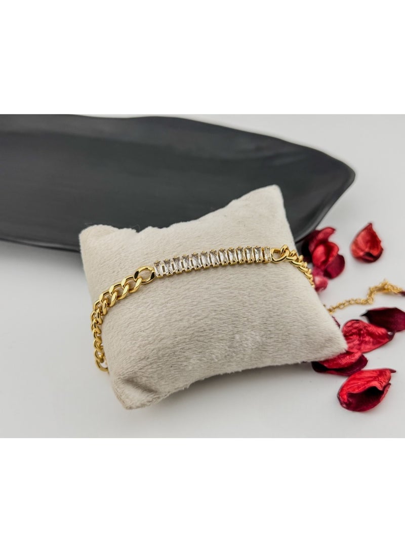 Gold Stainless Steel Bracelet for Women – Elegant Waterproof Anti-Tarnish Adjustable Fashion Bangle Jewelry Gift for Girls & Ladies