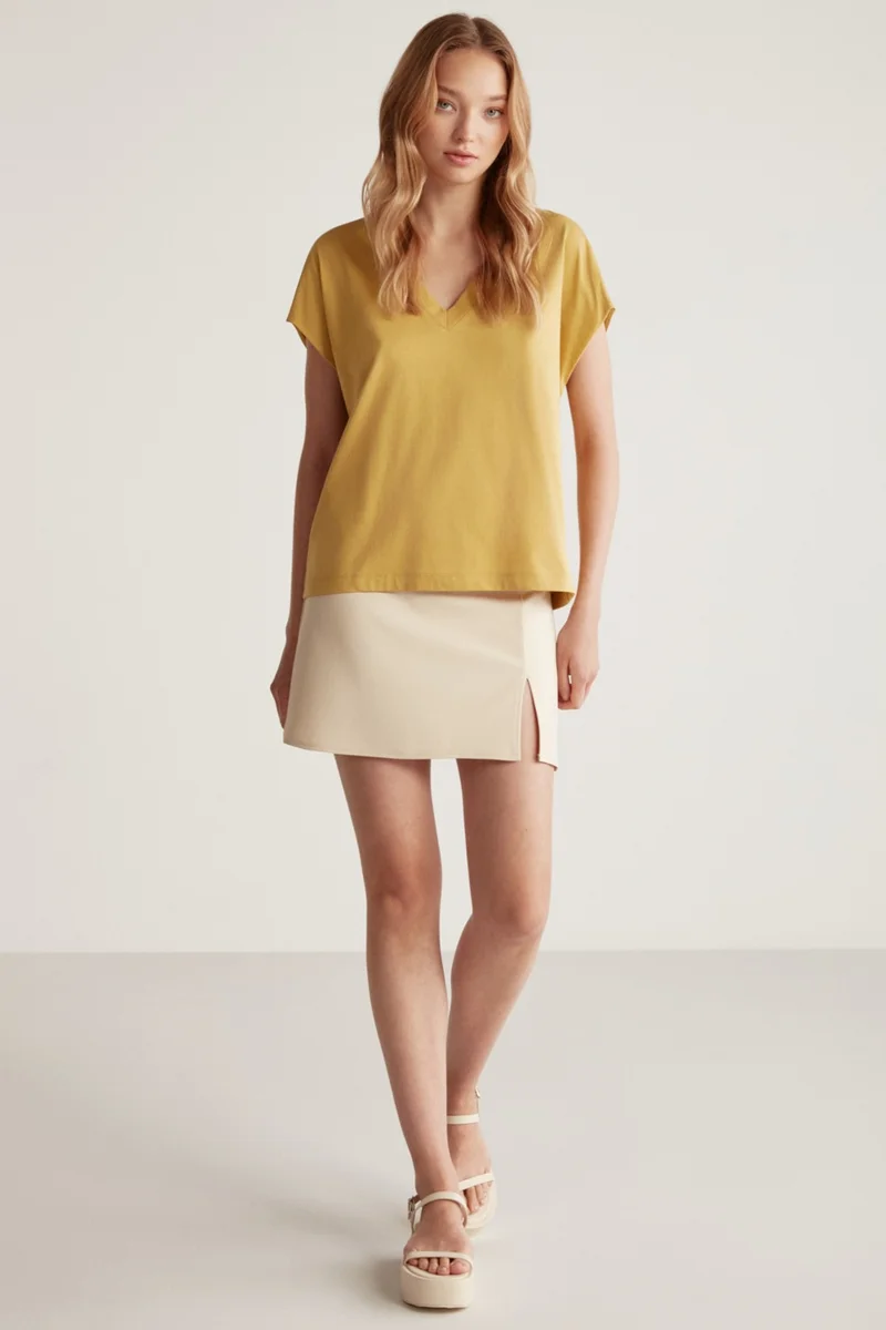 جريميلانج Astrid Women's V Neck Relaxed Pattern 100% Cotton Saffron Yellow T-Shirt