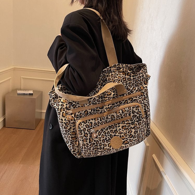 Korean Ins Leopard Print Canvas Bag For Girls, Lazy And Relaxed, Versatile Bag, Large Capacity Student Shoulder Tote Bag - Image 2