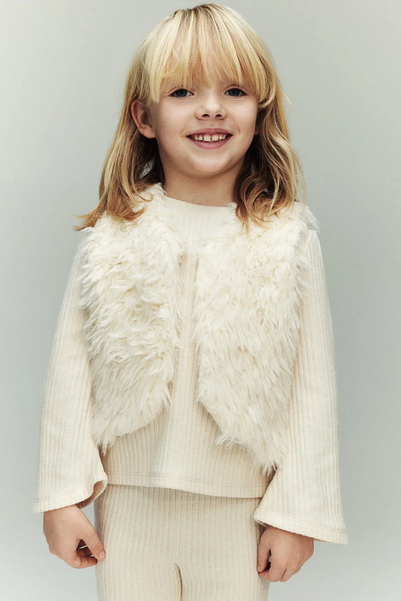 H&M Fluffy gilet