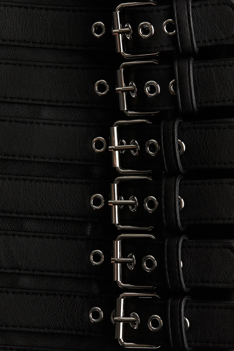 H&M Belt-detailed mini skirt