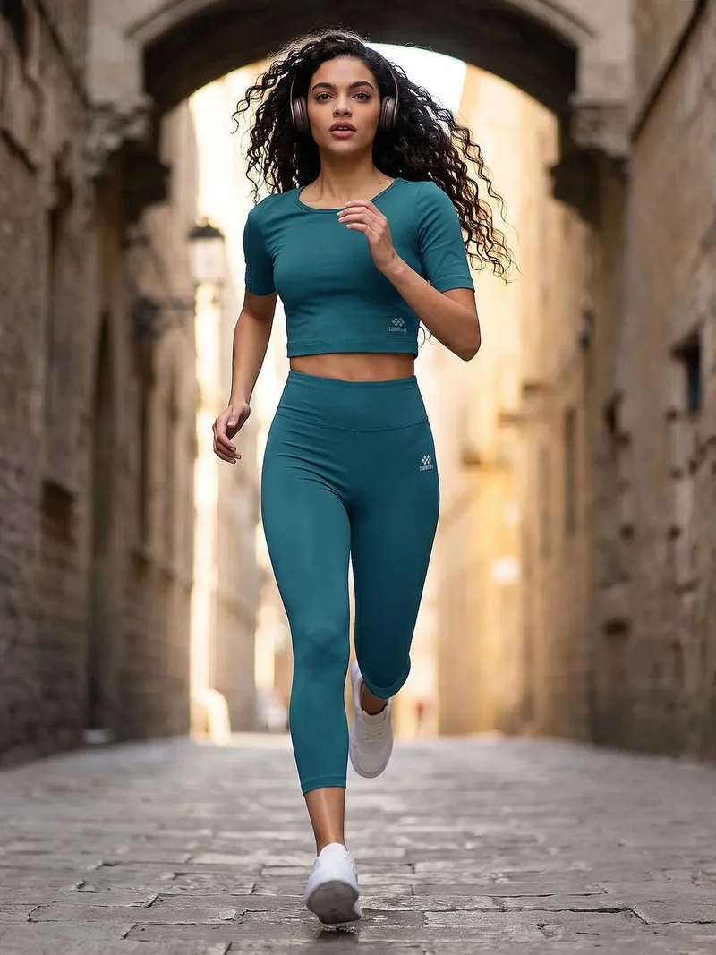 تومي لايف TOMMY Cotton Elastane Capri T-Shirt and Leggings Set
