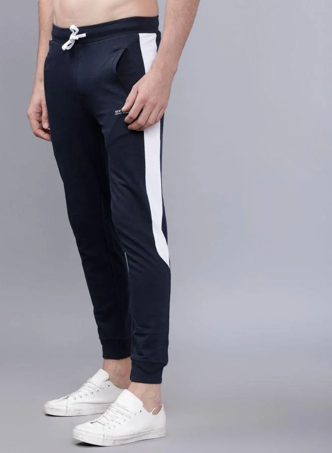 The Indian Garage Co Men Slim Fit Solid Mid-Rise Stretchable Knitted Jogger Trousers