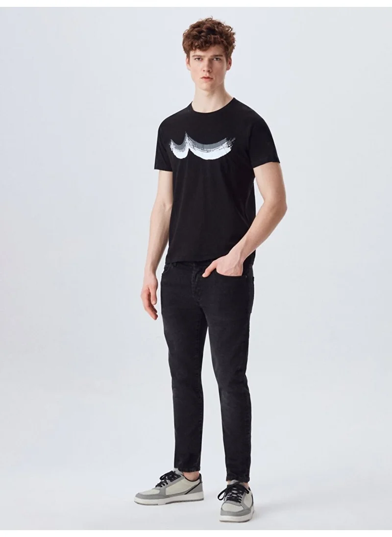 إل تي بي Men's Black T-shirt