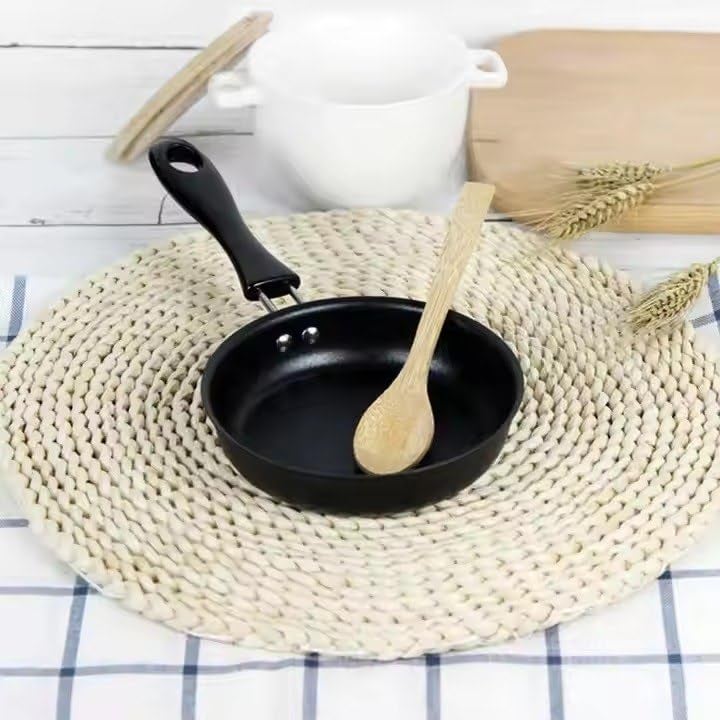 DPCR Small Non-Stick Frying PAN,12cm Non Stick Cookware Omelette Portable Kitchen Supplies Home Mini Breakfast Cute Long Handle Frying Pan Anti-Scratch Coating - Image 3