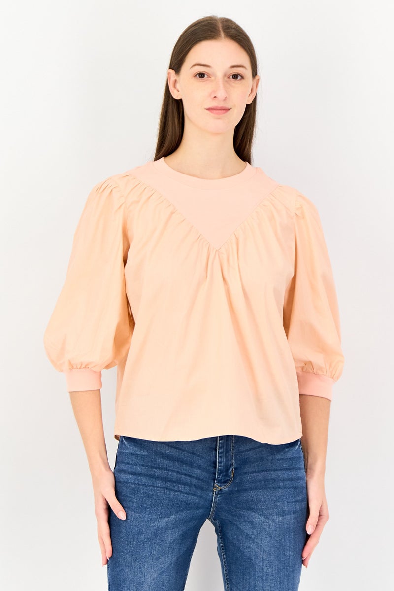 Levi's بلوزة نسائية بياقة دائرية وأكمام قصيرة، وردية - Image 1