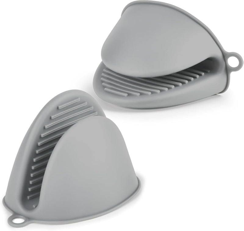 قفازات فرن سيليكون صغيرة من AUAUY، زوج واحد، قفازات مقاومة للحرارة لحمل الأواني، قفازات فرن لطيفة ذات قبضة محكمة، حاملات أواني صغيرة للمطبخ، زوج من قفازات المقلاة الهوائية للطبخ والخبز والشواء (رمادي فاتح)