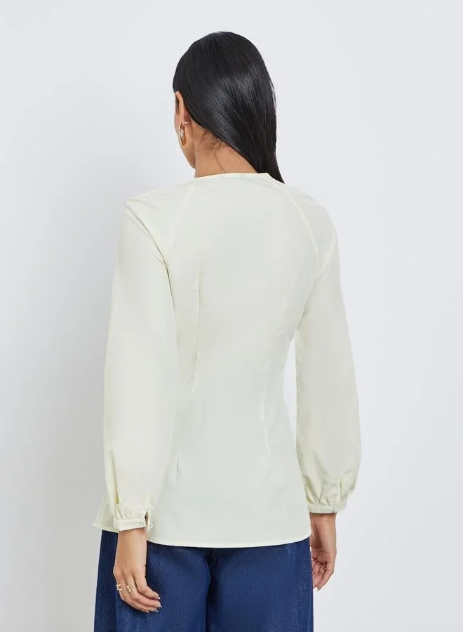 Styli Styli Solid Balloon Sleeve Buttoned Blouse