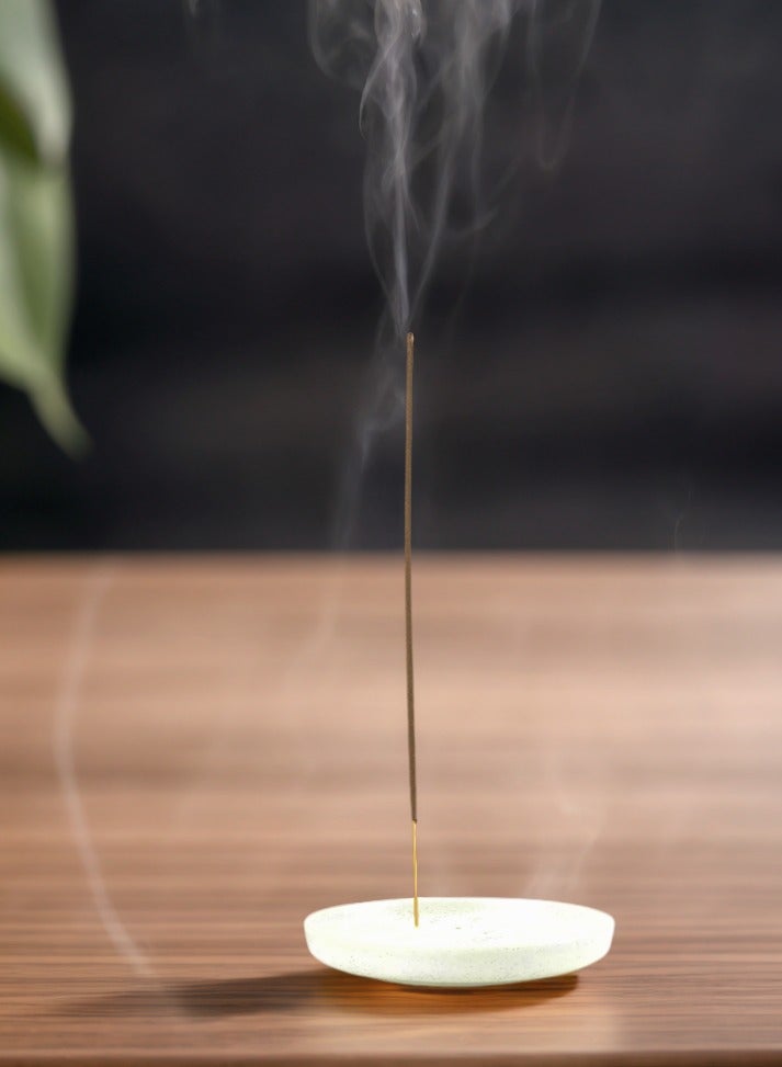 Round Ceramic Incense Stick Holder with Multiple Holes – 10.5cm Compact Design for Various Aromatherapy Needs (Ivory) - Image 2