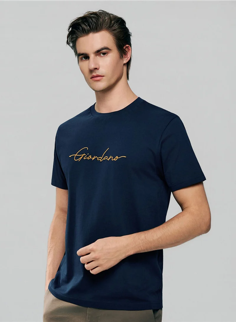 GIORDANO Men’s Slim Fit Cotton Signature Print Tee