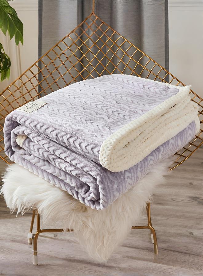 Extra-thick, warm winter lambswool coral fleece blanket — an exceptionally soft and cosy sofa throw. Crafted from premium materials, this double-layered, ultra-soft blanket measures 230 × 200 centimetres. - Image 1