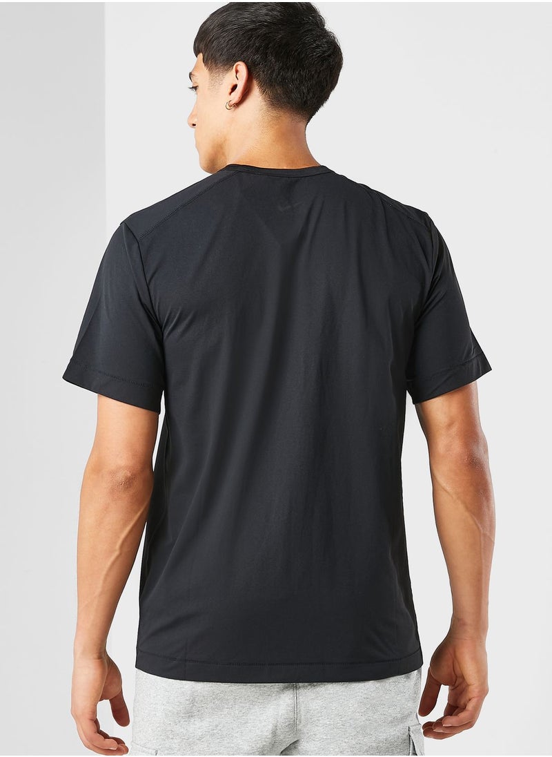 Nike - Dri-Fit Hyverse Dye T-Shirt - Image 1