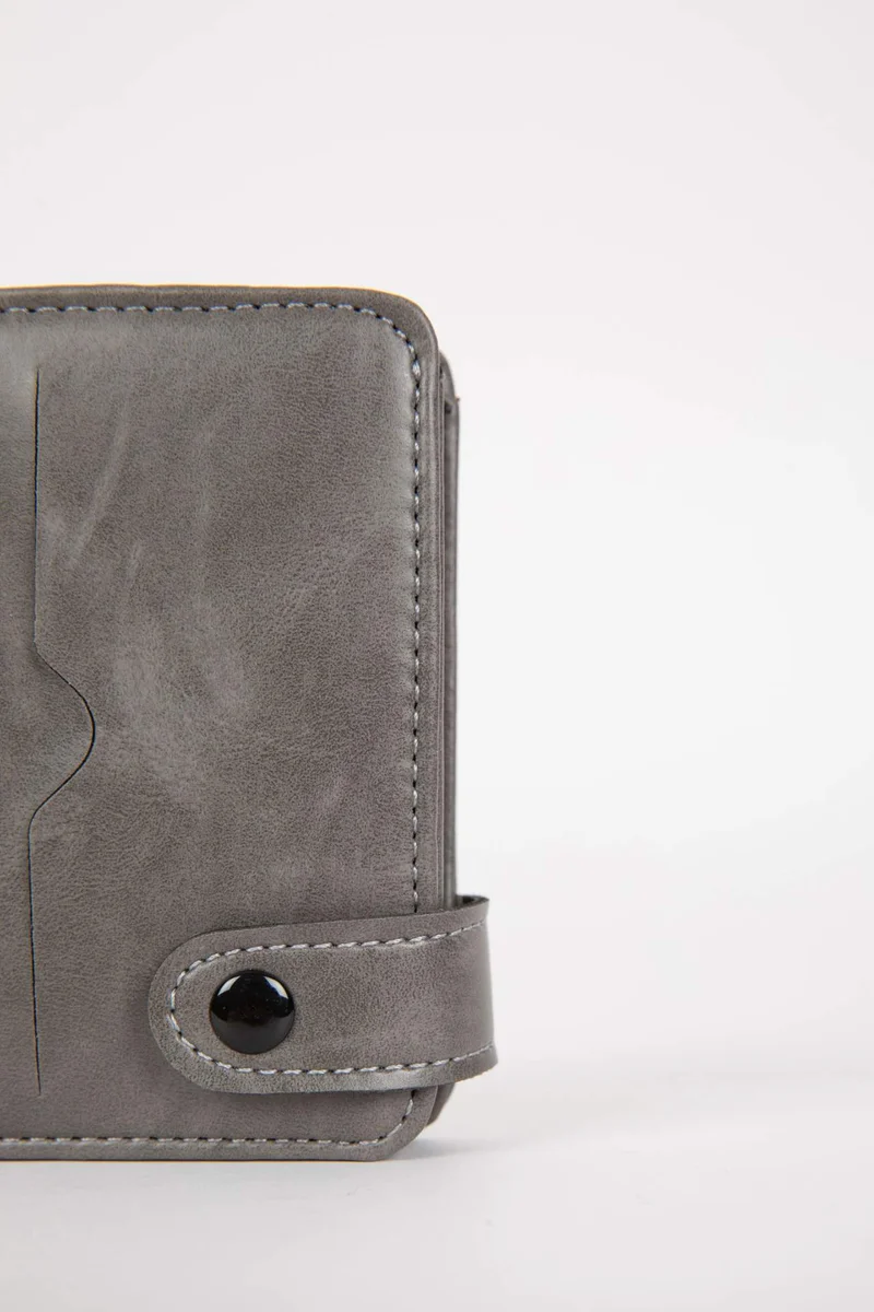 ديفاكتو Man Faux Leather Wallets